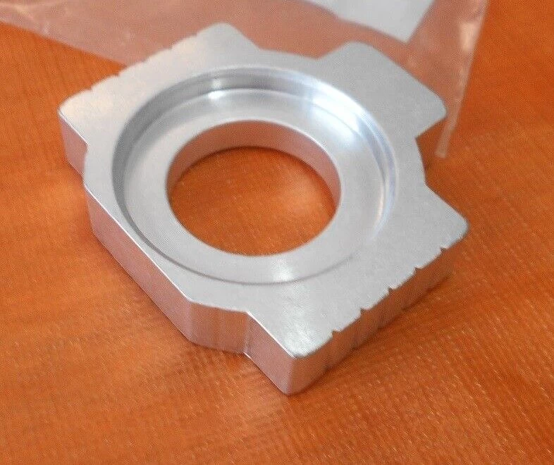 KTM KETTINGSPANNER Rechts LC8 03 60010084000 3 KTM KETTINGSPANNER Rechts LC8 03 60010084000